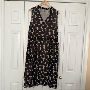 Anne Klein Beige black Polk dots sleeveless maxi dress size 14/16